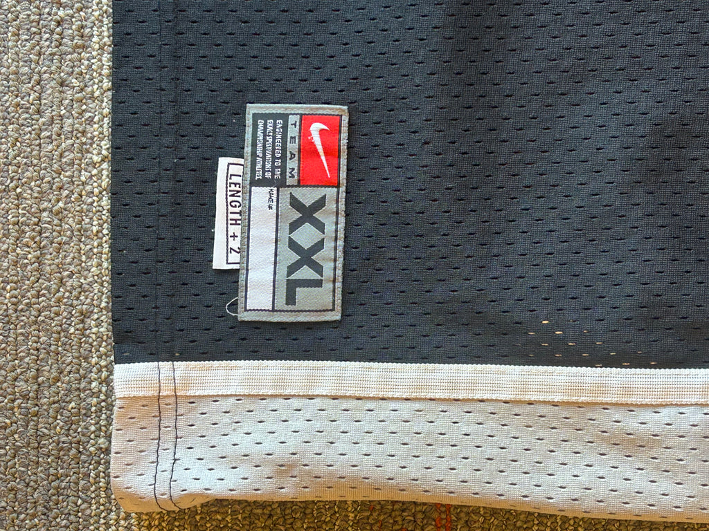 Vintage Nike Tim Duncan Spurs Jersey Black and Silver Home Jersey Mens Sz 2XL