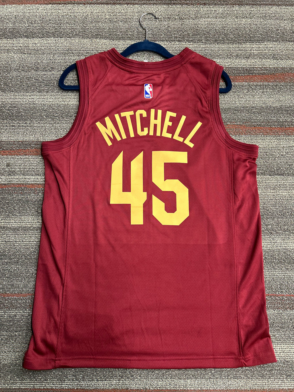 Cleveland Cavs Donovan Mitchell Jersey Red Nike Size 44 M/L #45
