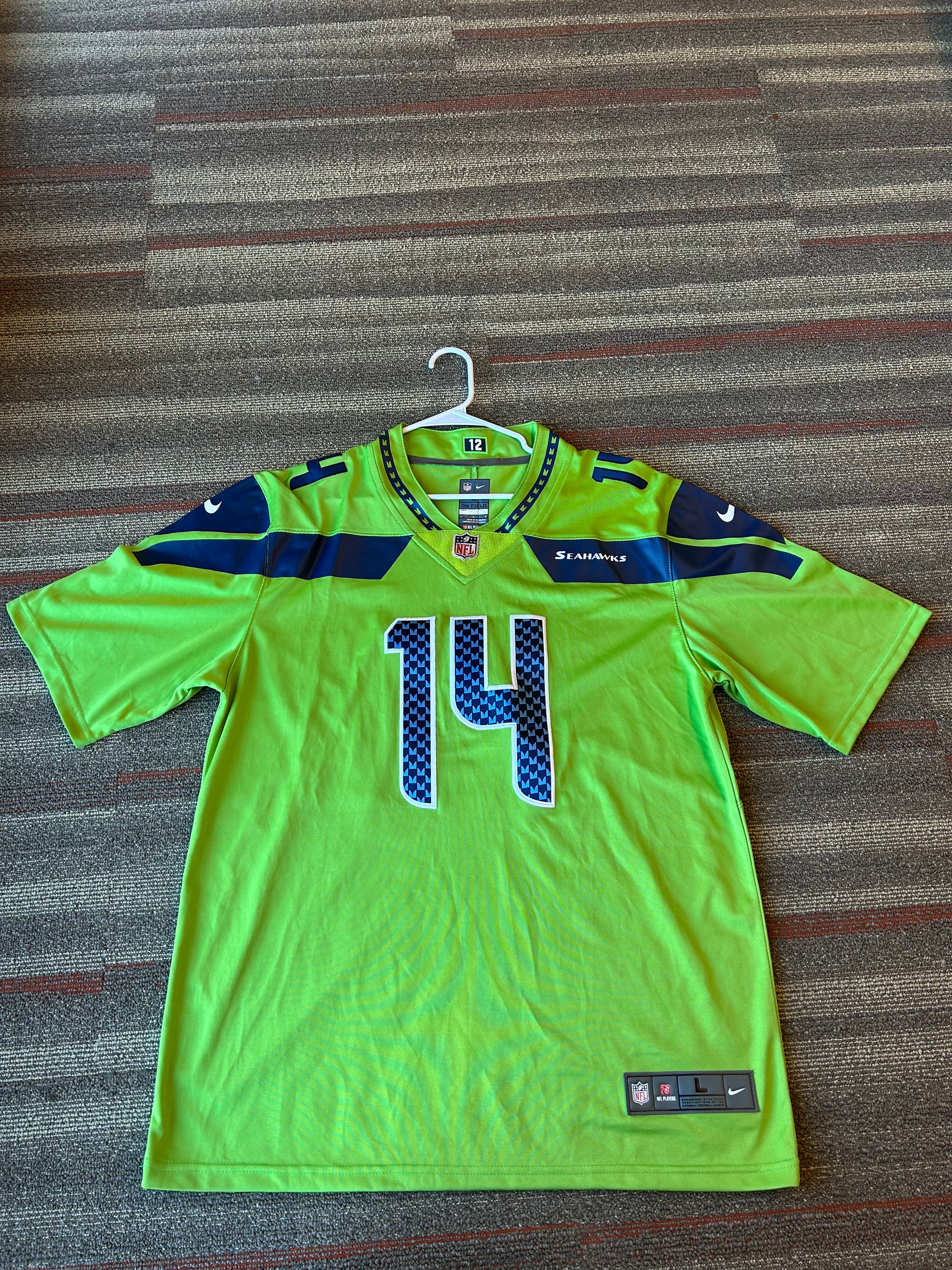 Nike DK Metcalf Seattle Seahawks On Field Jersey Size L/LARGE Green Color Rush #14