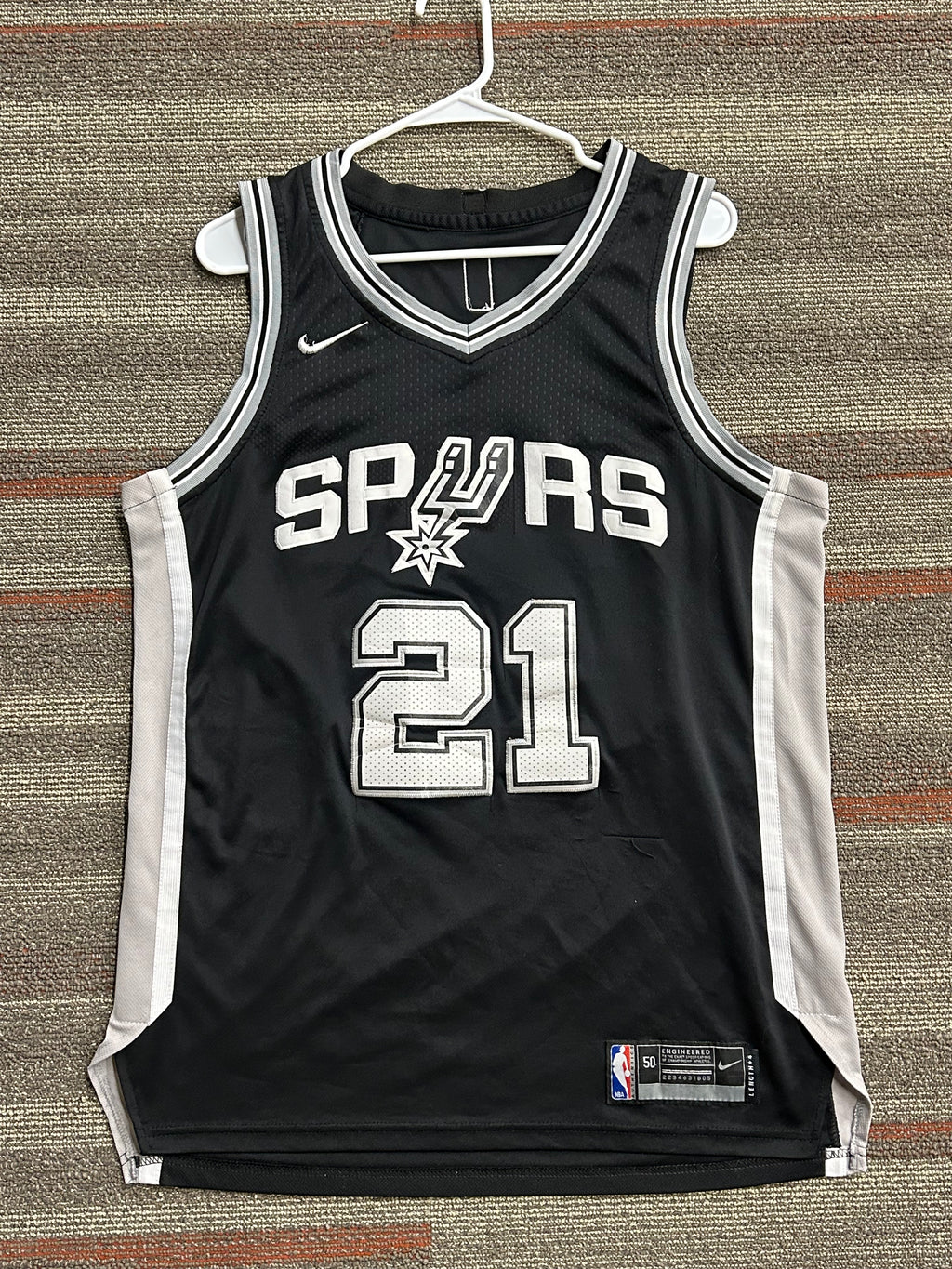 Vintage Nike Tim Duncan Black Jersey Size 50 L/XL San Antonio Spurs Men’s 2001