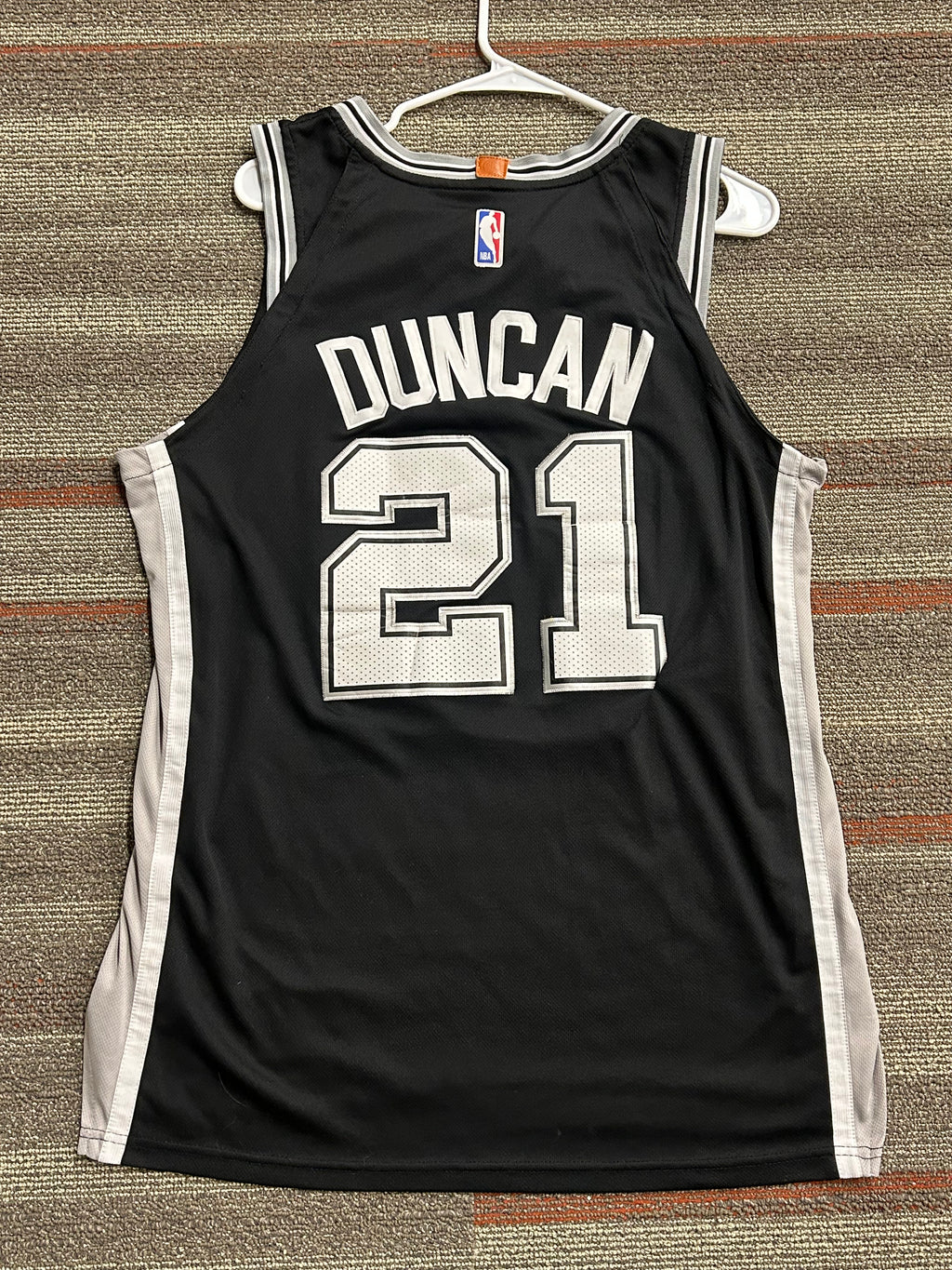 Vintage Nike Tim Duncan Black Jersey Size 50 L/XL San Antonio Spurs Men’s 2001