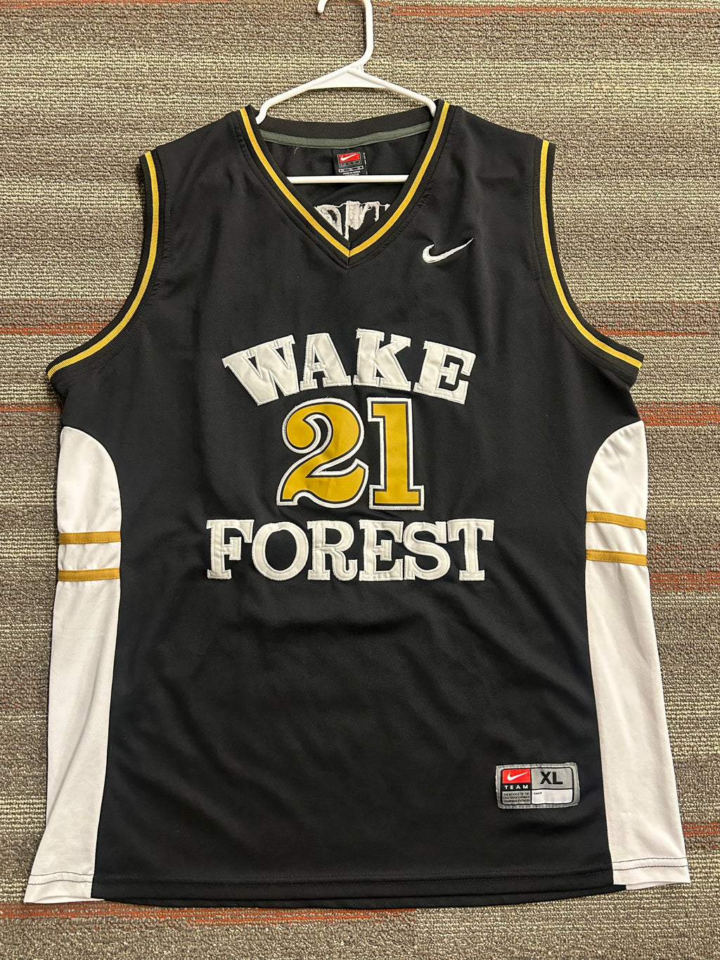 Nike Wake Forest Demon Deacons Tim Duncan Basketball Jersey XL Black #21 NCAA