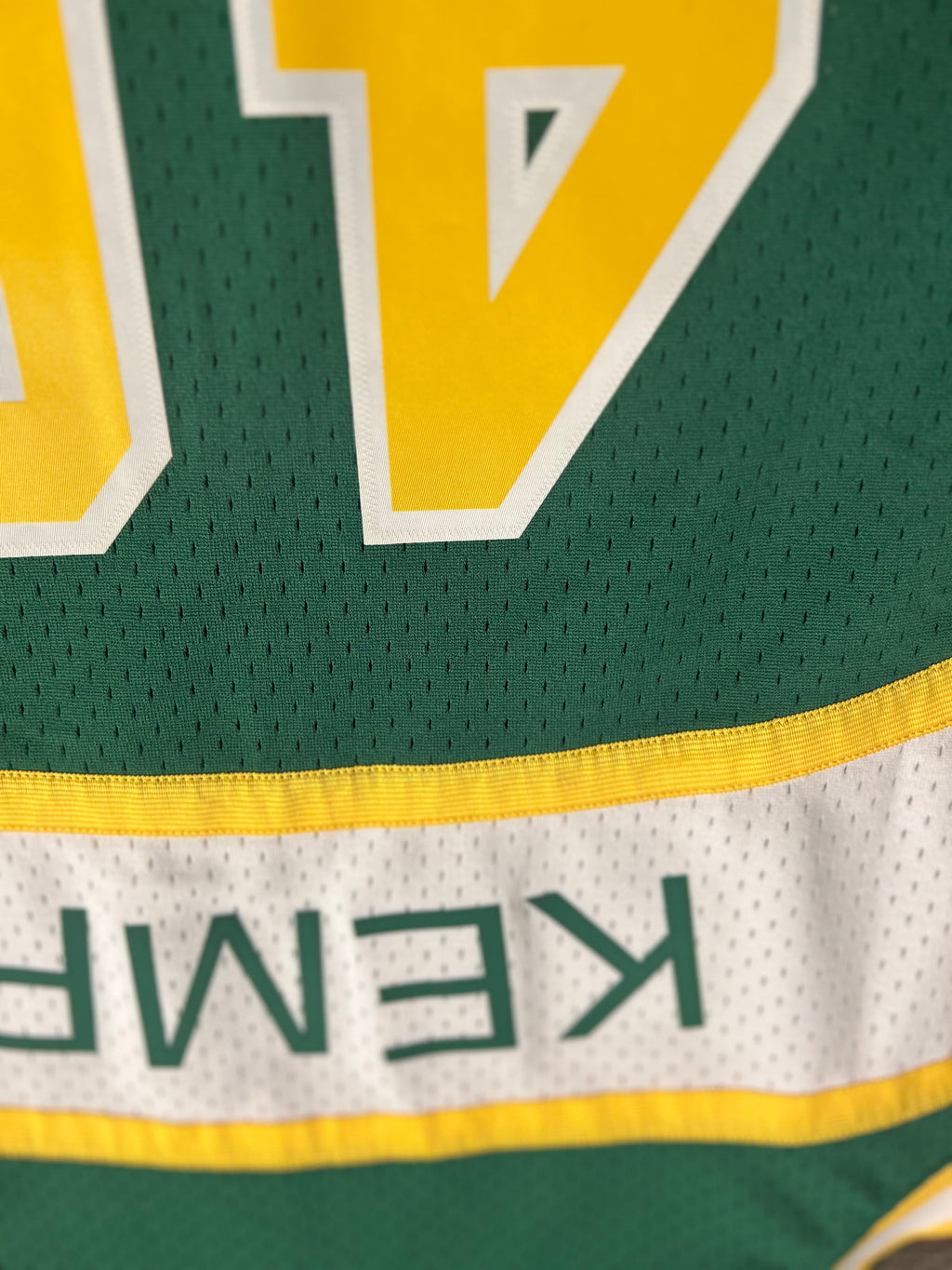 Seattle Supersonics Shawn Kemp Mitchell Ness Jersey Mens Large NBA Swingman HWC