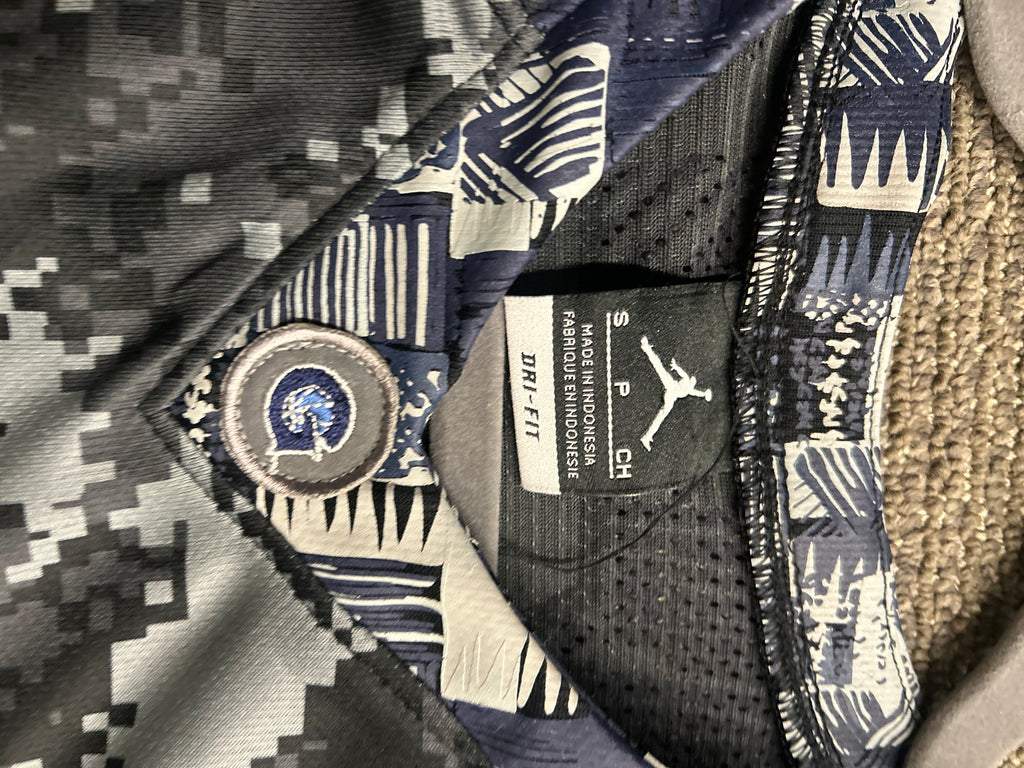 Georgetown Hoyas Jersey Mens Small Gray Camo NCAA Basketball Dri Fit Jordan Nike