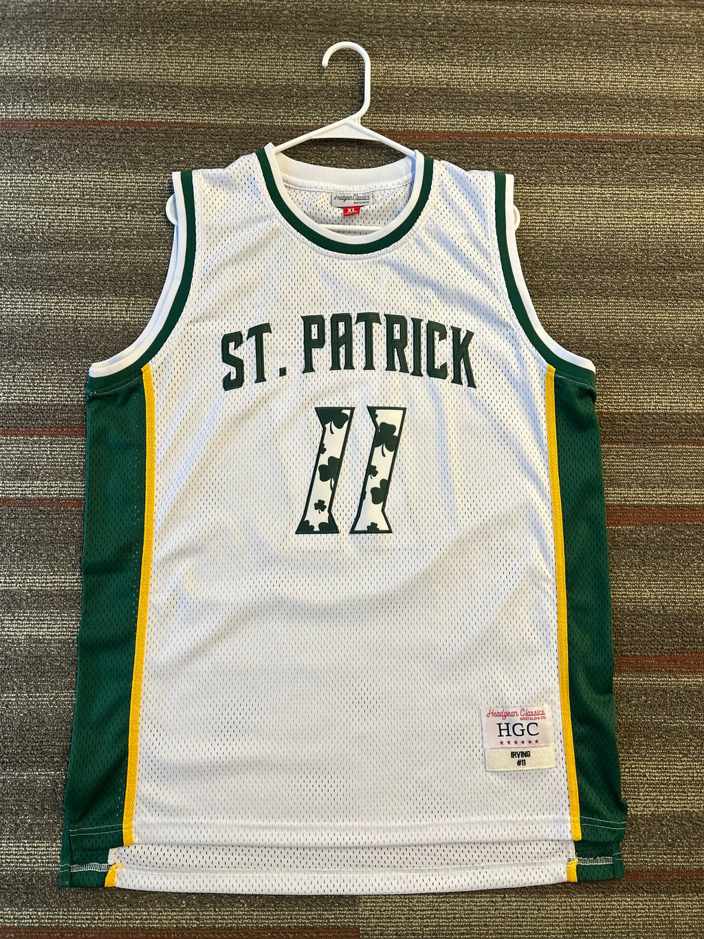 Kyrie Irving XL St. Patrick High School Sz XL Basketball Jersey Headgear Classics