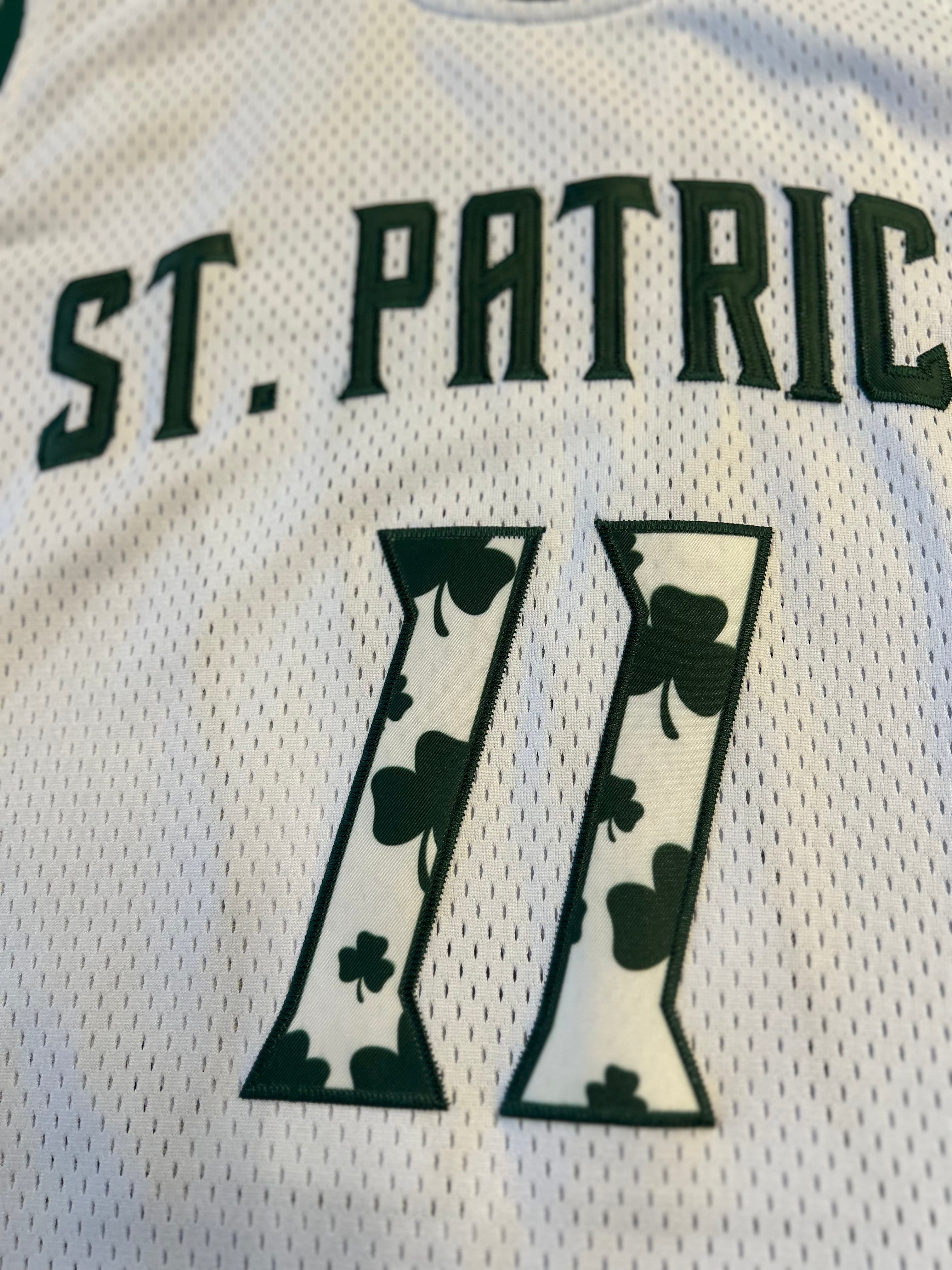 Kyrie Irving XL St. Patrick High School Sz XL Basketball Jersey Headgear Classics