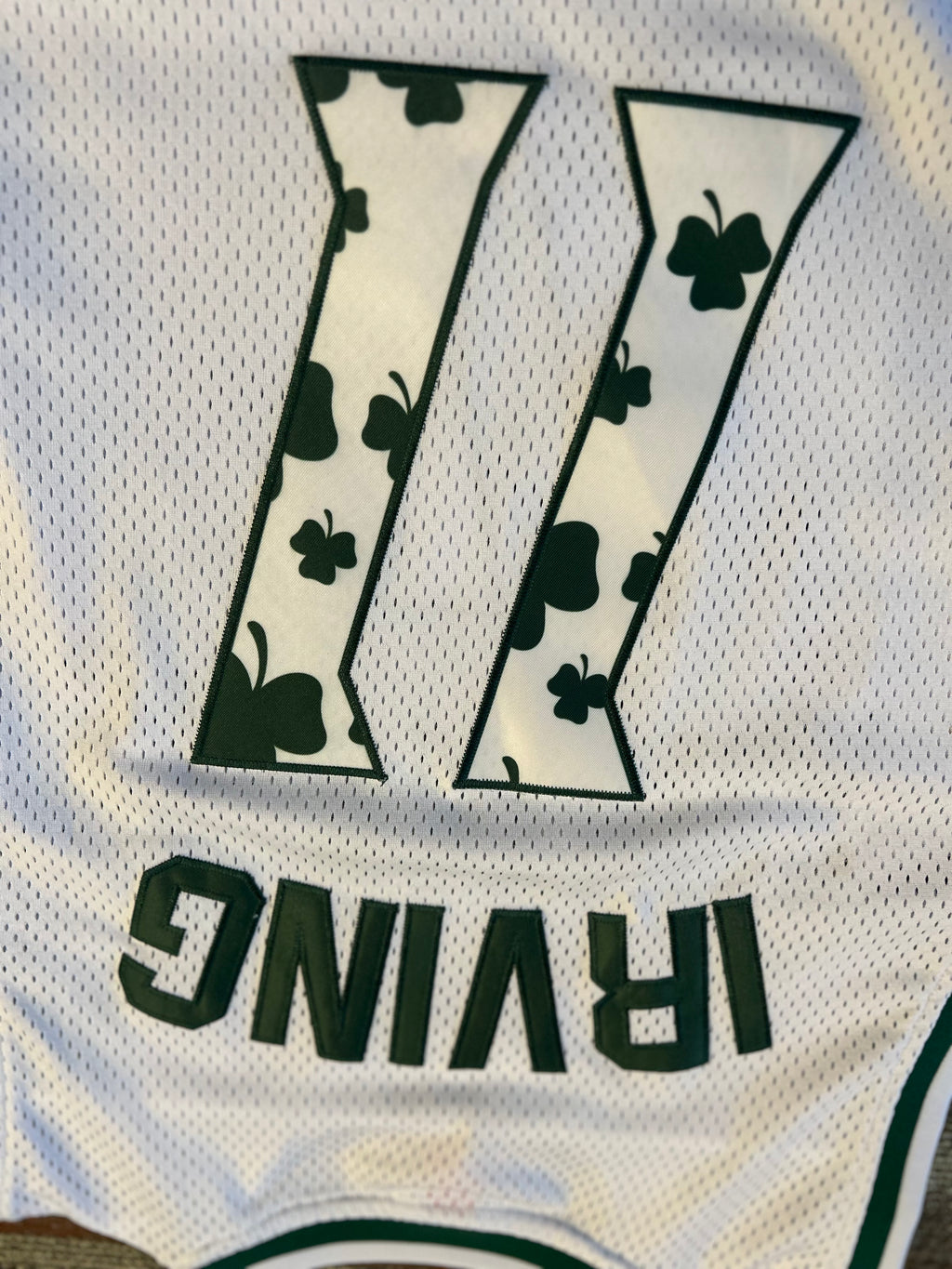 Kyrie Irving XL St. Patrick High School Sz XL Basketball Jersey Headgear Classics